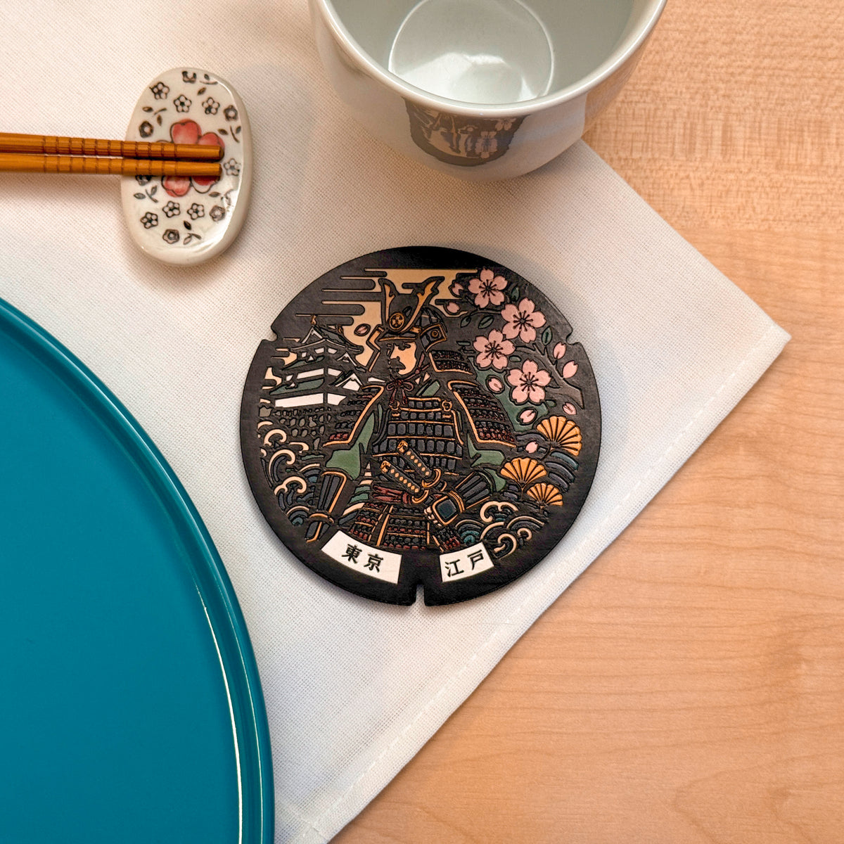 Sottobicchiere ROJI collezione Samurai con il design del tombino del samurai di Edo, Tokyo